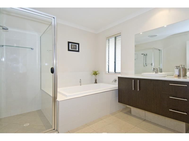 30 Darling Terrace, Wakerley QLD 4154