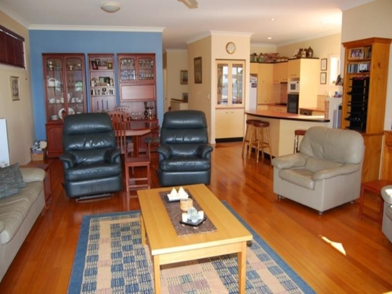 92 Stratton Terrace, Manly QLD 4179