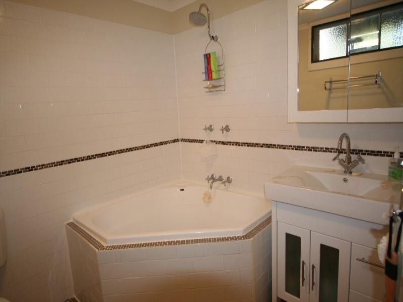 73 Grattan Terrace, Manly QLD 4179