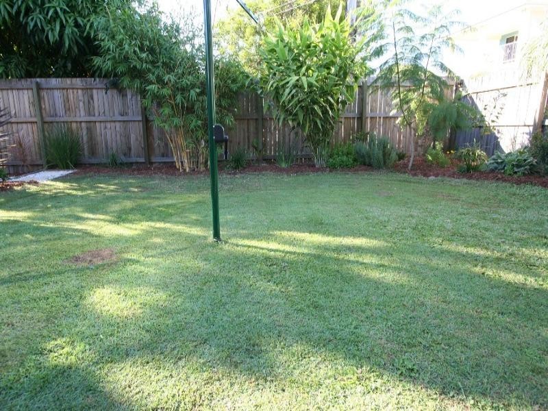 73 Grattan Terrace, Manly QLD 4179