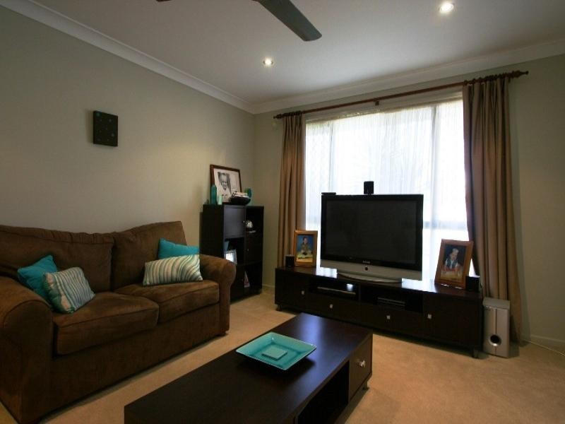 10 Izzies Place, Wakerley QLD 4154