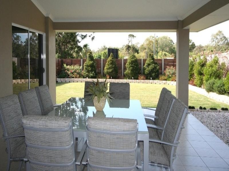 16 Gumdale Street, Wakerley QLD 4154