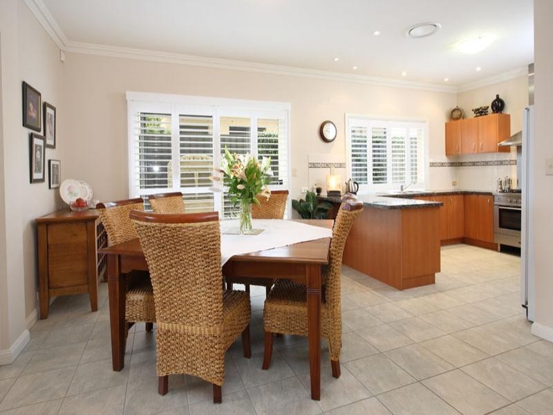 18 John Street, Manly West QLD 4179