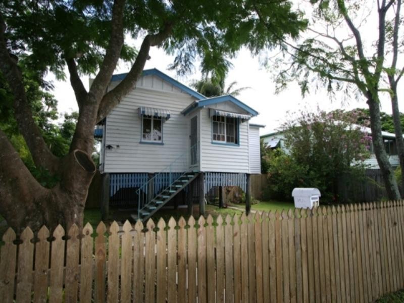 17 Coolana Street, Lota QLD 4179