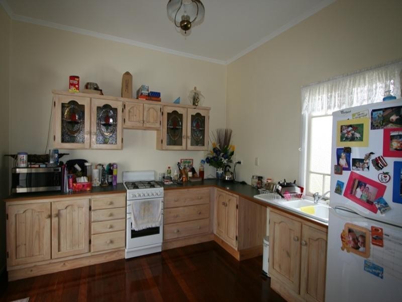 17 Coolana Street, Lota QLD 4179