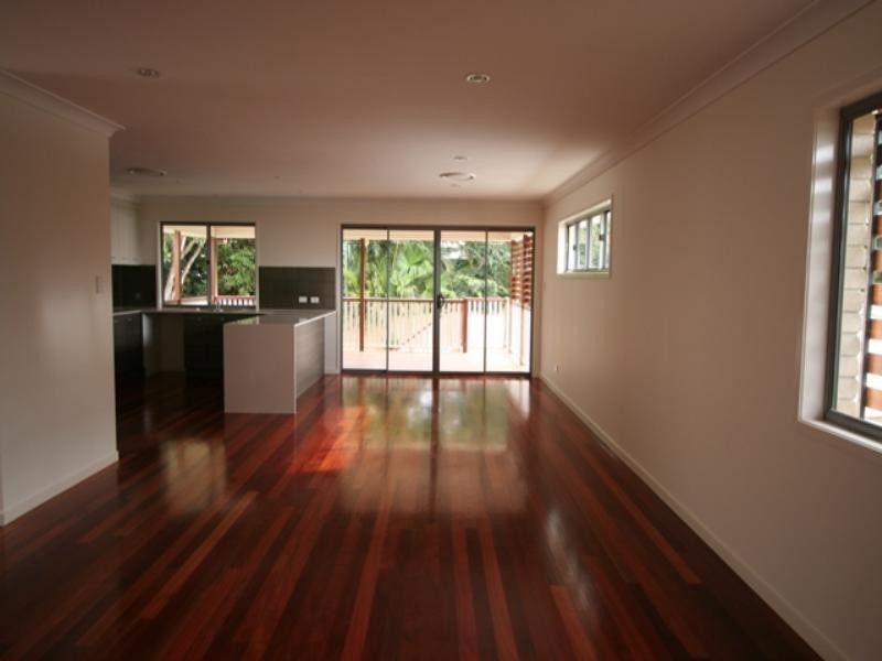 24 Sunflower Street, Wynnum QLD 4178