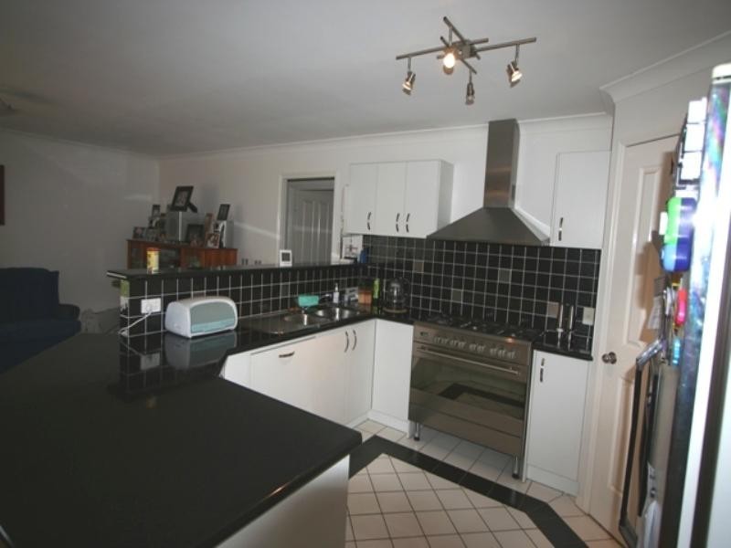 49 Senden Crescent, Manly West QLD 4179