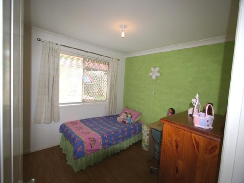 49 Senden Crescent, Manly West QLD 4179