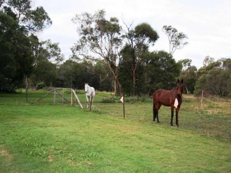 294 Green Camp Road, Wakerley QLD 4154