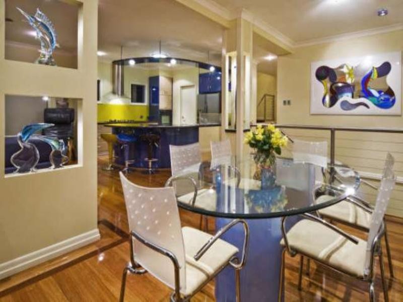 701 Esplanade, Lota QLD 4179