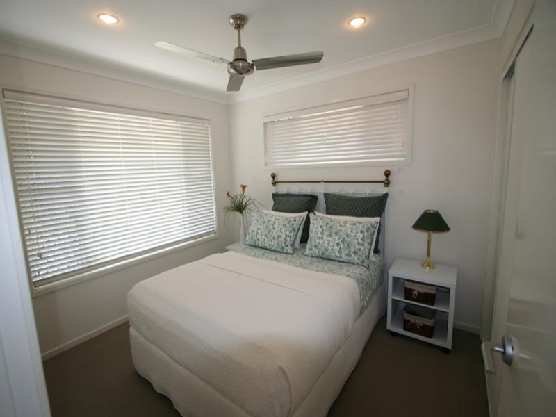 4 Rymera Cresent, Wakerley QLD 4154