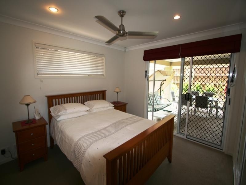 4 Rymera Cresent, Wakerley QLD 4154