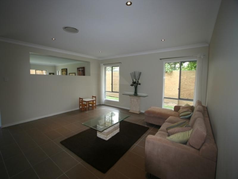 3 Red Gum Crescent, Wakerley QLD 4154