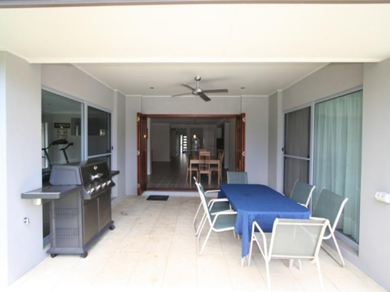 3 Red Gum Crescent, Wakerley QLD 4154