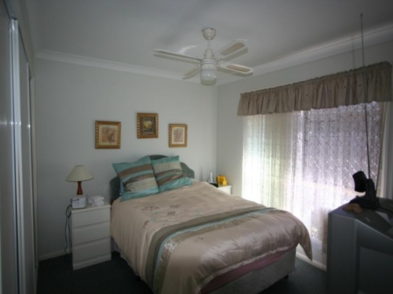 17 Thomas Street, Birkdale QLD 4159