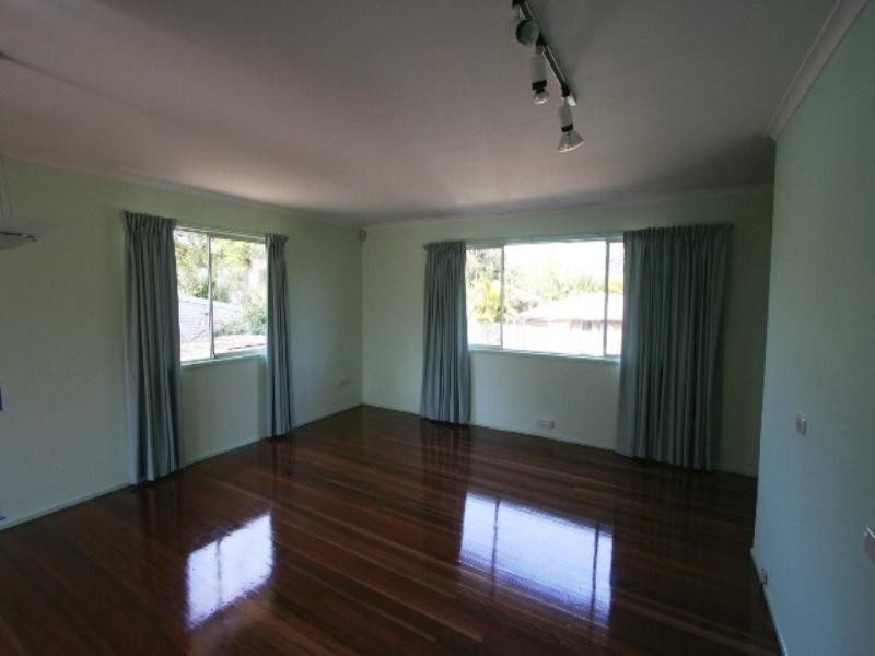 82 Talwong Street, Manly West QLD 4179