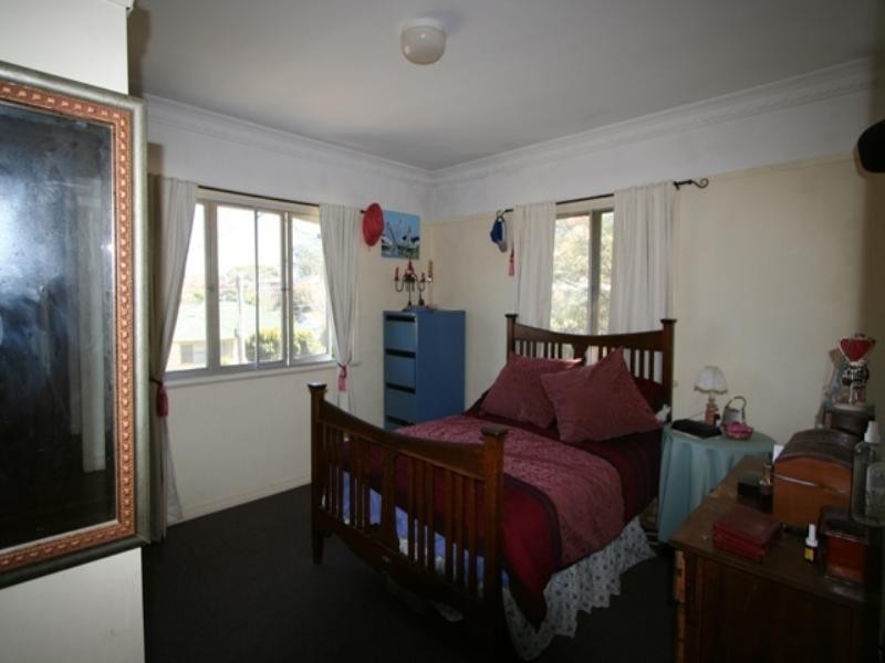 6 Wyeth Street, Wynnum QLD 4178
