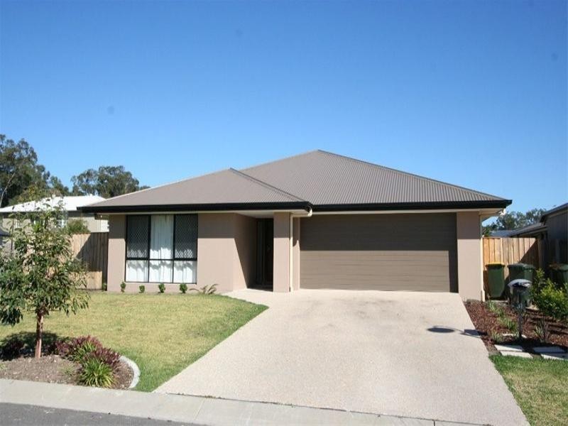 31 Paperbark Place, Wakerley QLD 4154