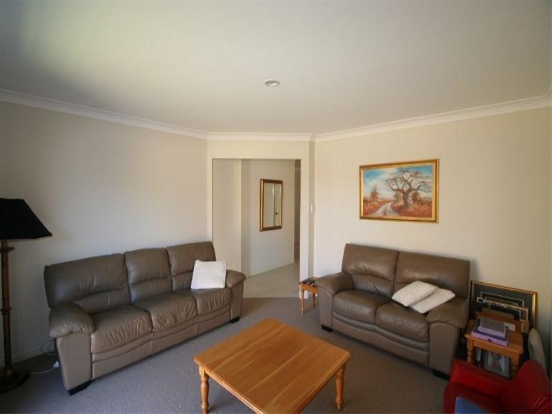 31 Paperbark Place, Wakerley QLD 4154