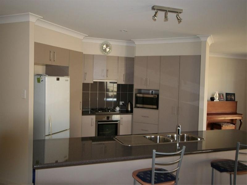 31 Paperbark Place, Wakerley QLD 4154