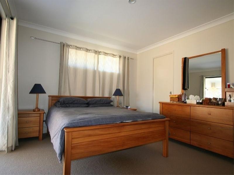 31 Paperbark Place, Wakerley QLD 4154