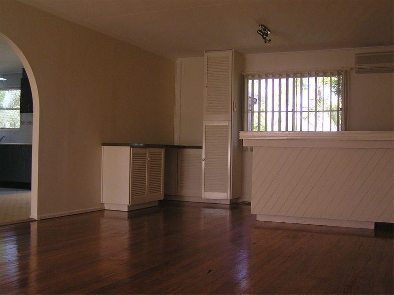 26 Cranleigh Street, Wynnum West QLD 4178