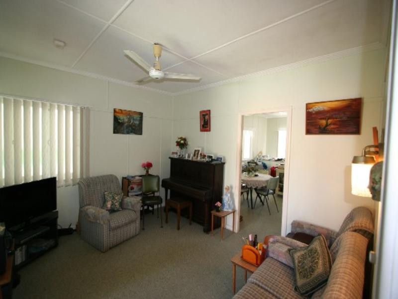 82 Boswell Terrace, Manly QLD 4179