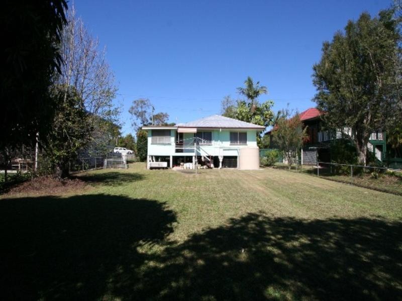301 Preston Road, Wynnum West QLD 4178