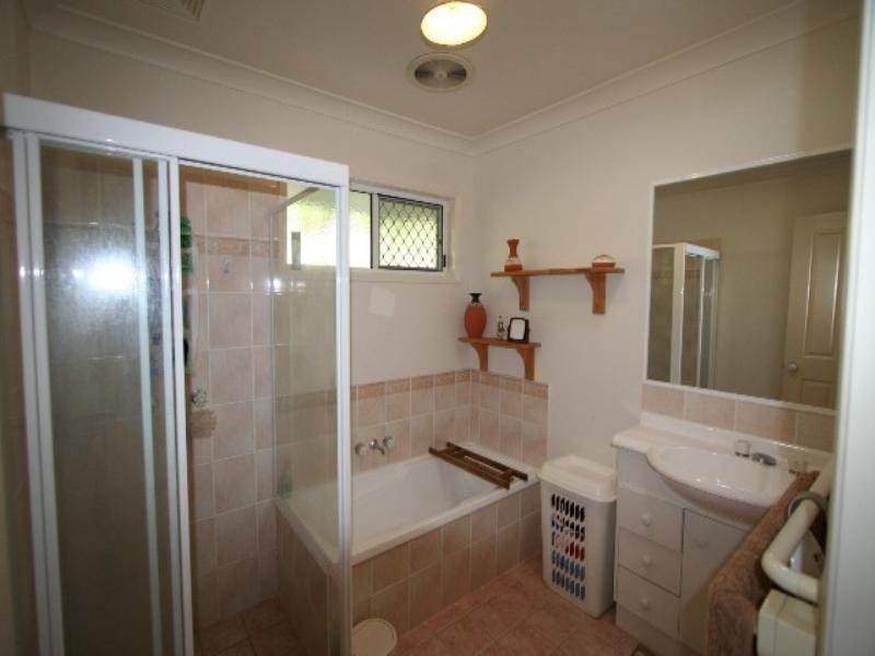 19 Alpine Place, Belmont QLD 4153