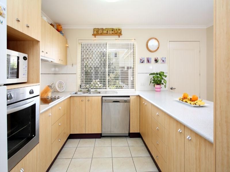 23/586 Manly Road, Wakerley QLD 4154