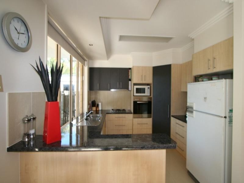 75 Cavell Street, Birkdale QLD 4159