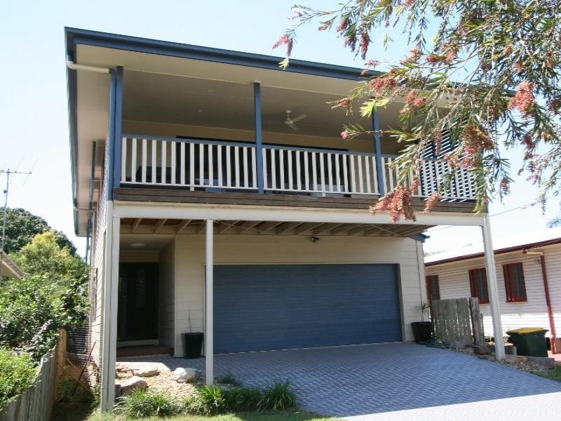 27 Andrew Street, Lota QLD 4179