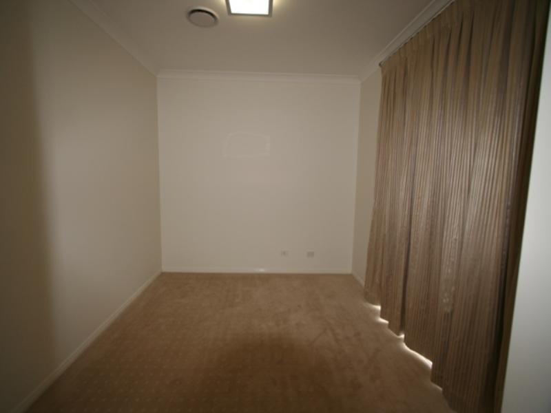 30 Bridgewater Place, Lota QLD 4179