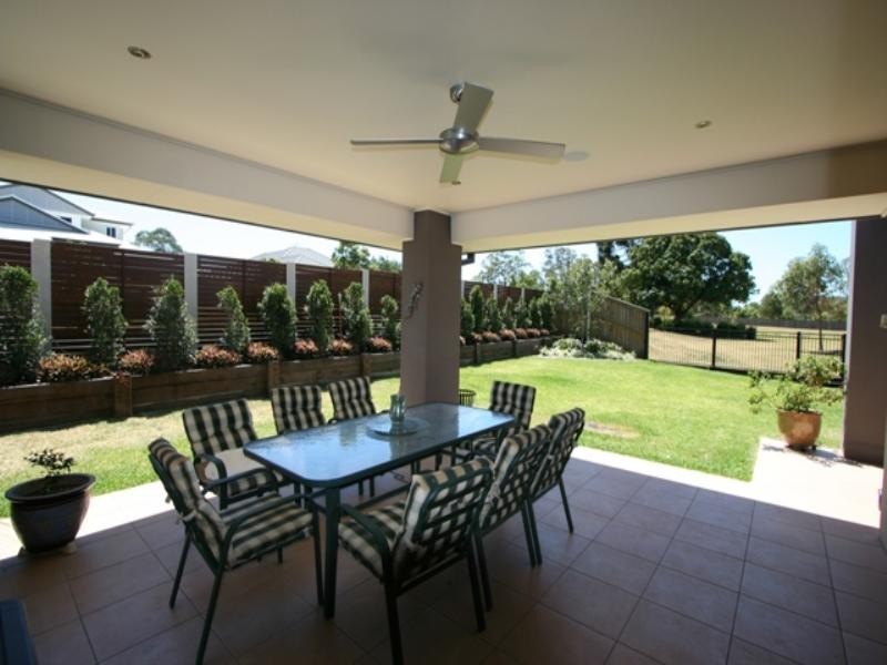 15 Gumdale Street, Wakerley QLD 4154