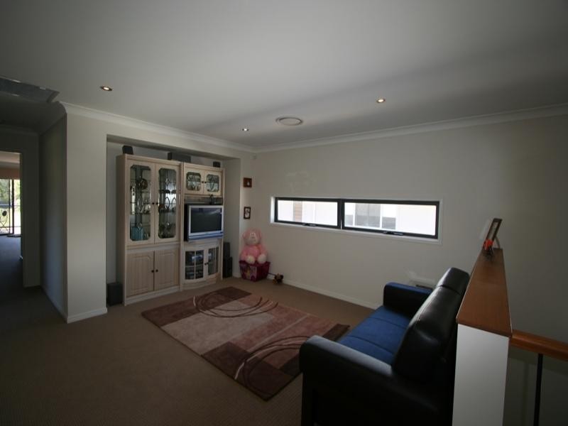 15 Gumdale Street, Wakerley QLD 4154