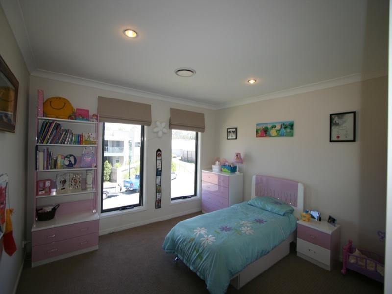 15 Gumdale Street, Wakerley QLD 4154