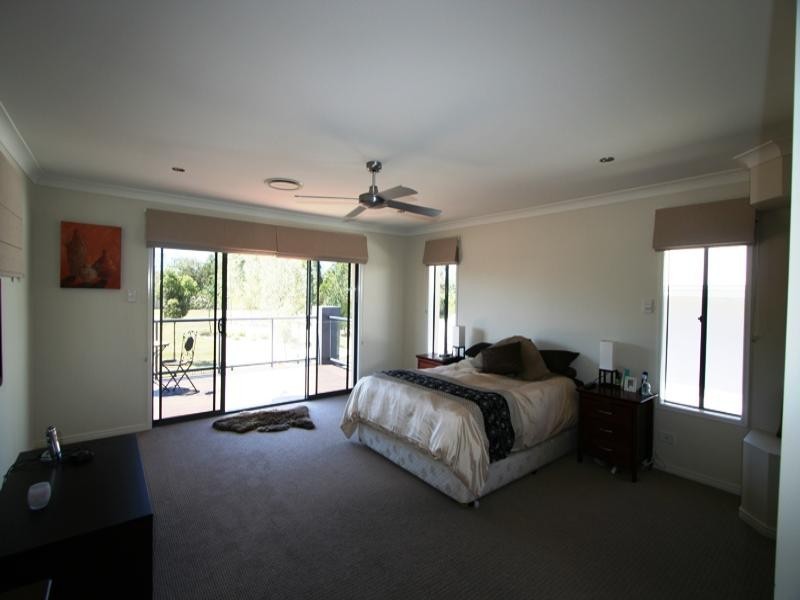 15 Gumdale Street, Wakerley QLD 4154