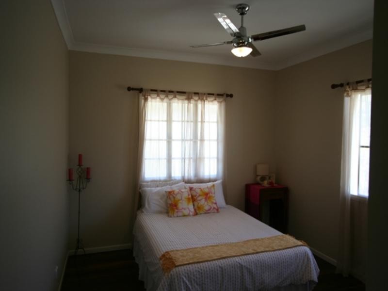 137 Hindes Street, Lota QLD 4179