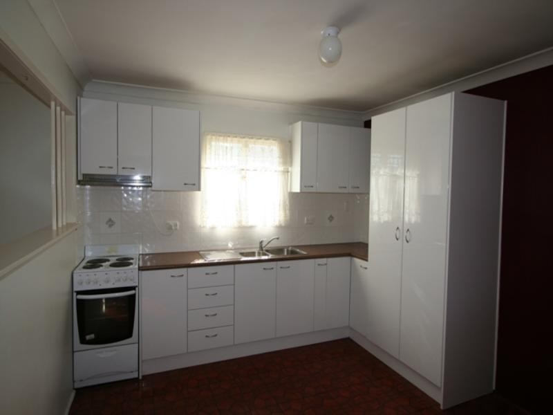 2 Selkirk Street, Tingalpa QLD 4173