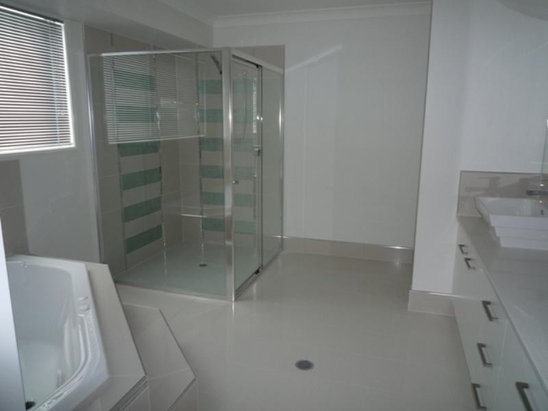 25 Senden Crescent, Manly West QLD 4179