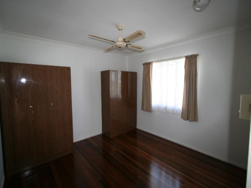 2 Selkirk Street, Tingalpa QLD 4173