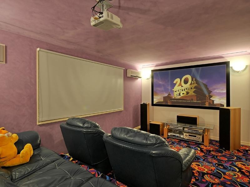701 Esplanade, Lota QLD 4179