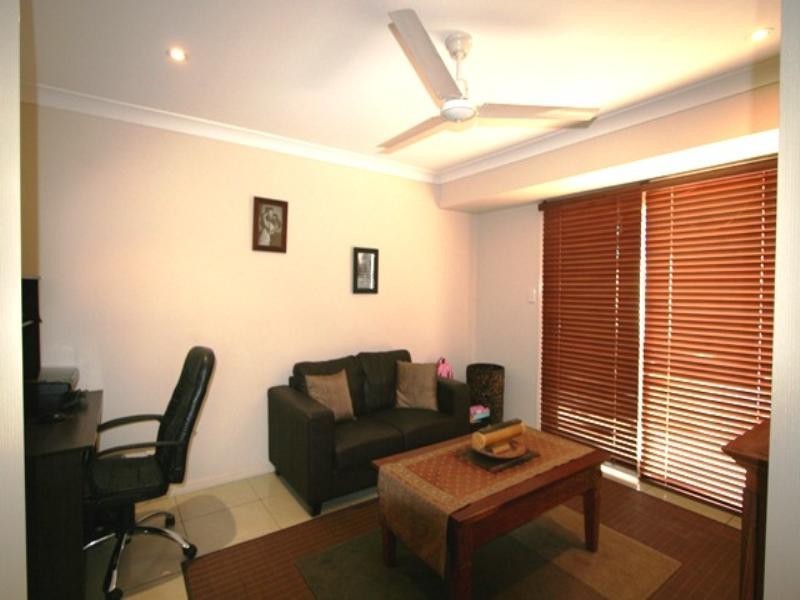 28 Ivy Crescent, Wakerley QLD 4154