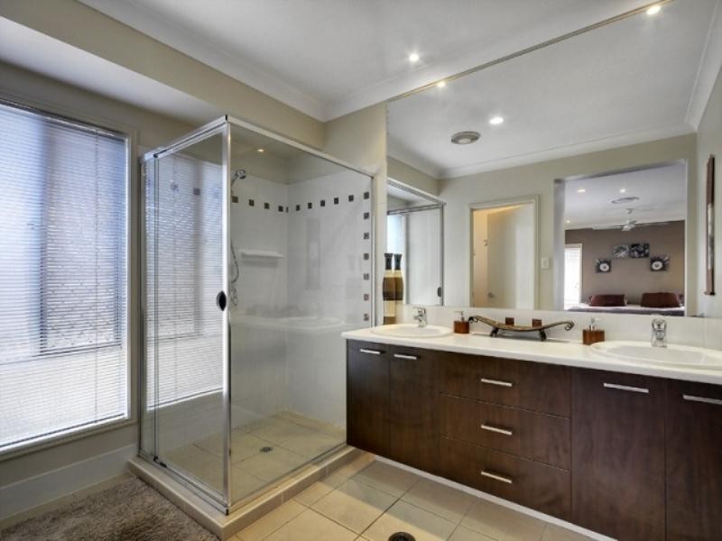 16 Balgowlah Street, Wakerley QLD 4154