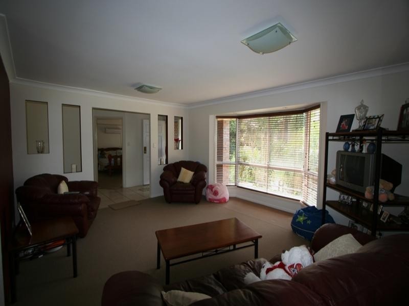 15 Spurs Drive, Wellington Point QLD 4160