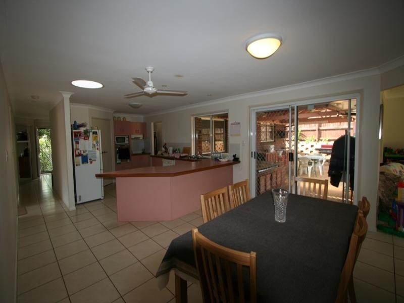 15 Spurs Drive, Wellington Point QLD 4160