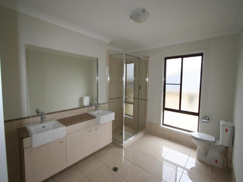 12 Dawson Drive, Manly West QLD 4179