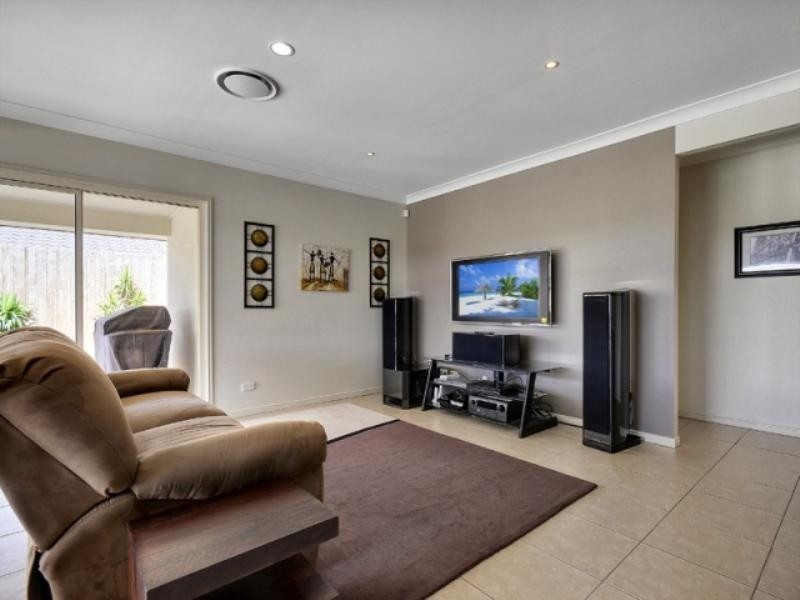 16 Balgowlah Street, Wakerley QLD 4154