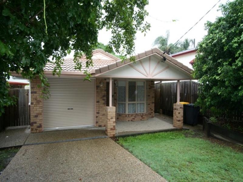 17 Carnation Road, Manly West QLD 4179