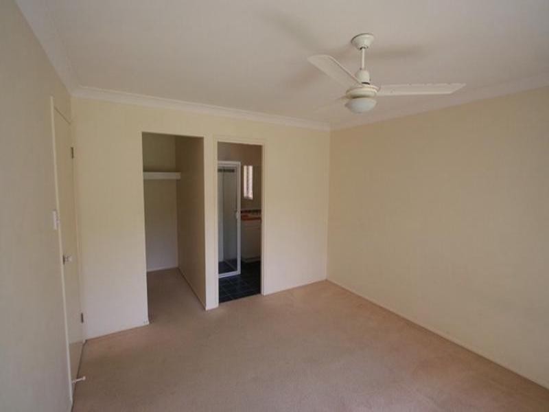 43 Brookside Place, Lota QLD 4179